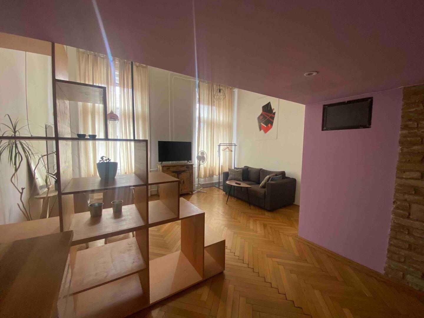 Budapestayz - Izabella Апартаменты